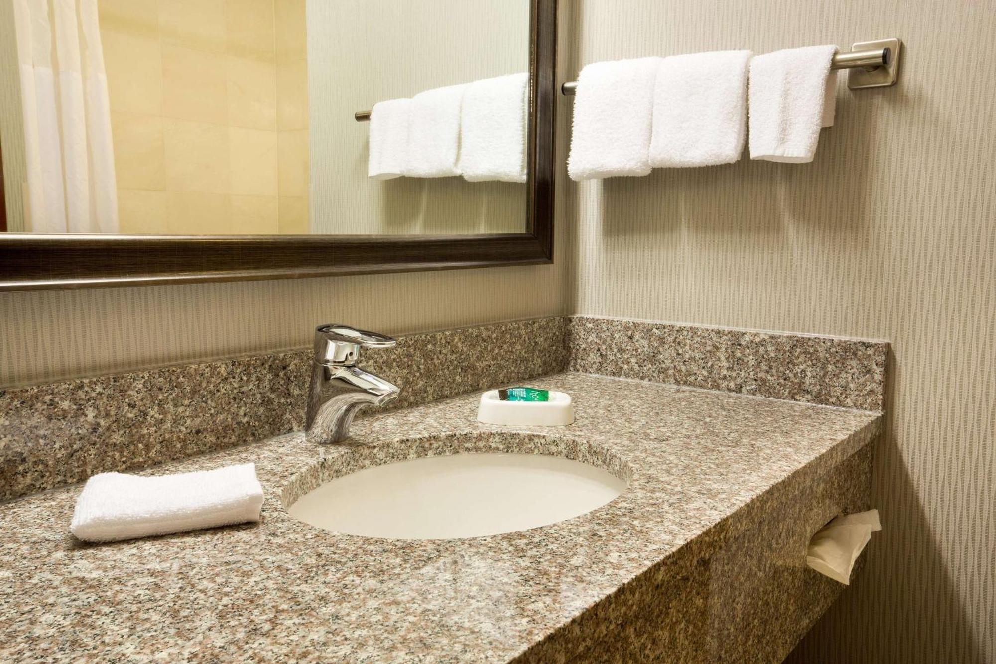 Drury Inn & Suites Columbus Grove City Luaran gambar